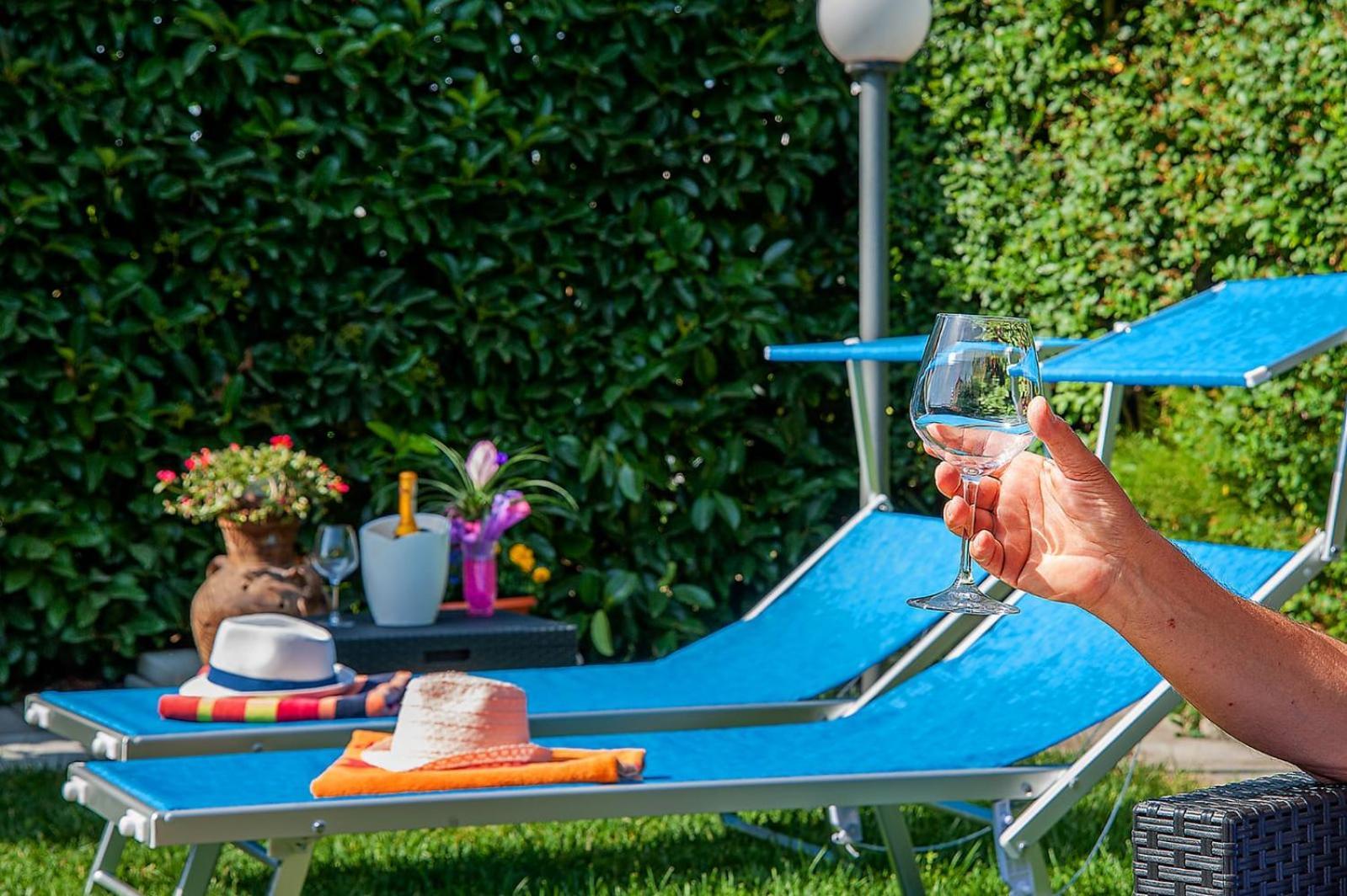 Depandance Con Piscina In Uso In Esclusivo In B&B Sant'Antonio Abate Exterior photo